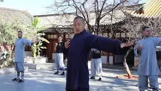 Beginners Qigong Practice with Shifu Yanjun - Shaolin Temple Yunnan