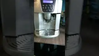 ESAM 4500 tr&ouml;pfelt - - Kaffeebezug