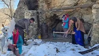 Battle for Survival in a Snowy Mountain Cave 🪨❄️ | A Family’s Hard Life