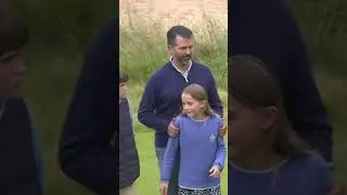 Trump family photo op, as the President cuts the ribbon for second golf club in Scotland #shorts