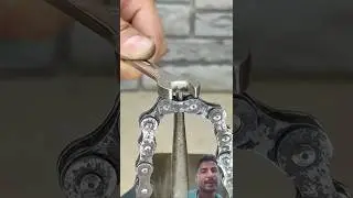बाइक की चेन ऐसे खोलो 🔧 | Bike Chain Opening Hack | #Shorts