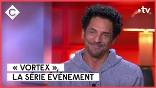 Tomer Sisley voyage dans le temps - C à Vous - 02/01/2023