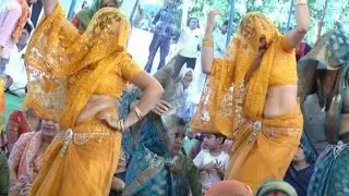 पीली साड़ी में #फ़ौजिन भाभी का सुपरहिट #डांस √ नगला मोहन कासगंज में √ #poonam_shastri 