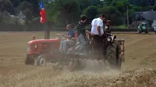 Renault 7012 et dechaumeuse renault