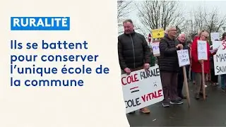 Ruralité : ils manifestent contre la fermeture de leur unique école