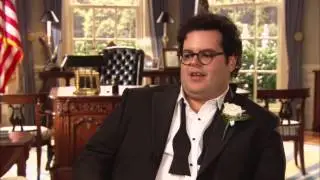 Josh Gad 