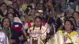 Grand Entry - 2018 Gathering of Nations Pow Wow - PowWows.com