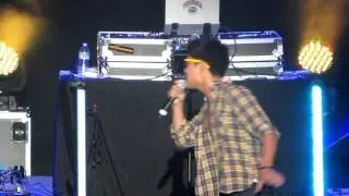 Kevjumba & Nigahiga - Nice Guys (Live)