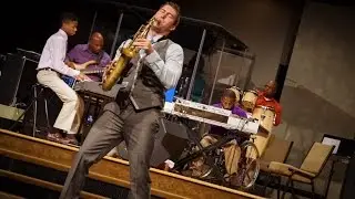 Praise Is What I Do (LIVE) - Chris Godber