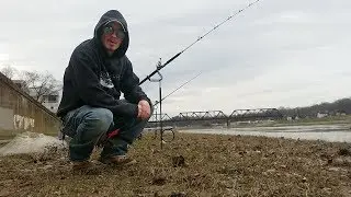 Bank Fishing For Catfish - Spots EVERYONE Can Access! Spot2