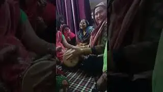 रहने को कैमरा बनाया आलीशान मेरी जान उषा शर्मा