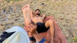 How to Give a Perfect Relaxing Leg & Foot Massage at Home