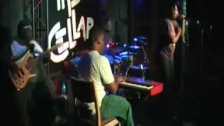 Glee's Amber Riley Singing 