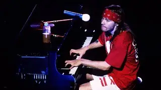 Guns N Roses - Dust In The Wind Live | Italy 1993 | Good Audio Quality