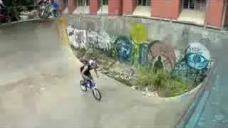 Daniel Dhers BMX session in Caracas - Part 1