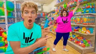 Mystery Neighbor Ellen SPOTTED at My Beach House!! (Ruins Spy Wagon Wrap Reveal)