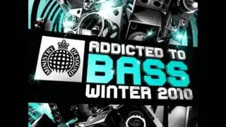 ADDICTED TO BASS WINTER 2010 CD1