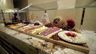 Toucan Charlie&rsquo;s Buffet & Grille at Atlantis Casino Resort Spa | A New Way to Buffet