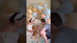 #cakesmash with my 1 year old!