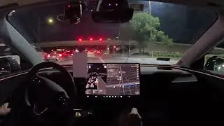 Таймлапс: молодой специалист Tesla FSD Ubering из района Хайтс в Хьюстоне до городского парка