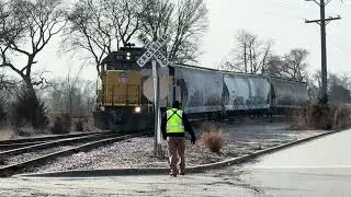 UP815 switching as two KCS freight trains pass (New Format)