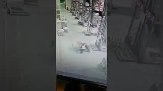 приколы на работе. не зашёл в поворот. Humor. Joke
