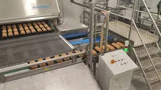 Pan Bread Open Top With Seeds Baked in Electric Tunnel Oven ETPN