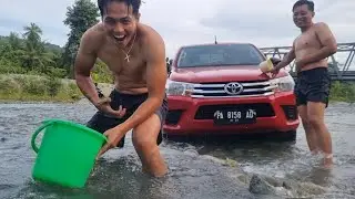 KK MORO RENCANA MAU KITA BAWA KESINI BIAR SM SM MANDI TOH DISUNGAI