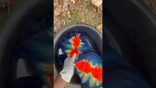 Beautiful tie dye design with mindblowing results #howtotiedye