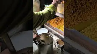 &ldquo;Chatpata Masaledar Muri jo ek bite me addict kar de 🤤🔥&rdquo;