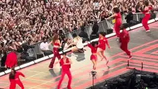 Taylor Swift - 22 Hat Giveaway - Wembley, London - Night 7, August 19, 2024 - The Eras Tour