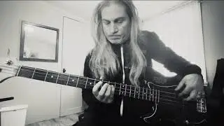Silent Lucidity by Queensr&yuml;che (bass cover)