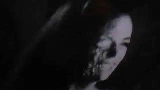 MOV04912 {{{ Funny Laugh }}}