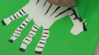 Art Lesson: How to Make Hand Print Safari Animals Using Acrylic Paint