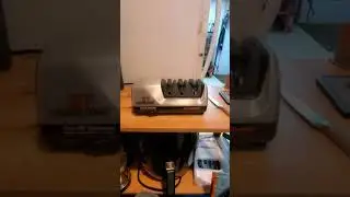 How To Sharpen A Knife Using An Electric Knife Sharpener #shorts