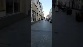 Город Лешно, Польша. 28 ноября 2022 года.  Улицы города, Лешно.