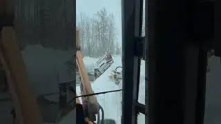 Hard Working Machines Plowing Snow #erkatwerk #hardworkingman #johndeere #case #dozer #backhoe