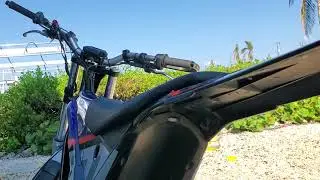 Remove seat and fender Electric Motion Escape