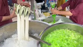 ORIGINAL PAKOLA MIKLSHAKE | Pakola Doodh Soda | Refreshing Summer Street Drink of Karachi Pakistan
