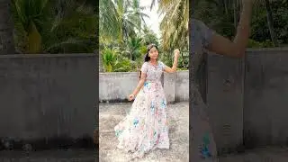 shaky#dance#shorts #trendingshort#ytshorts#dancecover#viralshot#Hindisongs#love  #monikavidhyavlogs
