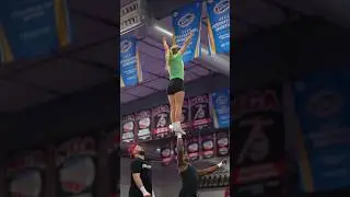 She&rsquo;s so strong 💪🏾  #cheerleading #performancecheer #cheer #dance #allstar #dancer #stunt #dancer