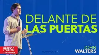 Delante de las puertas &mdash; John Walters