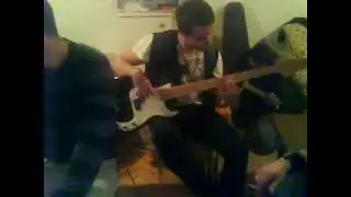 bas gitara irnes rock n roll za kucni savet