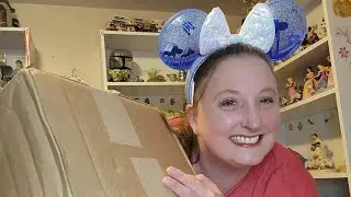 Unboxing my May Bibbidi Box special thank you to Momma B!!!! Awesome box!