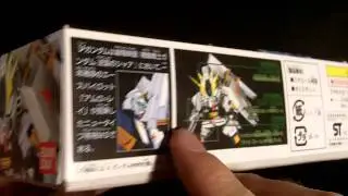 SD Review: Sazabi and Nu Gundam