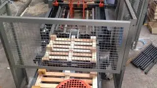Linha hidráulica automática de montagem de paletes de madeira 3 - CAPE