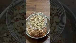 Cooking hacks ll how to separate peanut skin and peanuts without messing ll #shorts #hacks #cooking