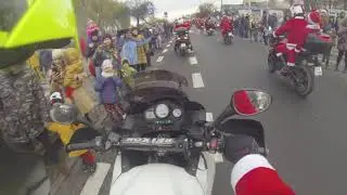 MotoMikołaje  Trójmiasto 1 grudnia 2019 - przejazd przez paradę