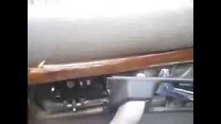 Снятие боковой дверной панели на турбодизельном Mercedes Benz 300SD, часть 3, для окна Jblazed.com 26 сентября 2013 г.