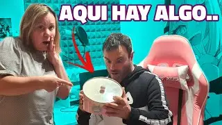 ENTRAMOS SIN PERMISO! en la HABITACION GAMER de ARANTXA ¡ENCONTRAMOS ALGO ESCONDIDO!